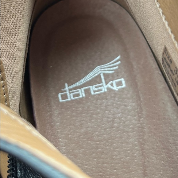 Dansko Black Leather Women’s  Ankle Shoes Sz 39 - Picture 7 of 9